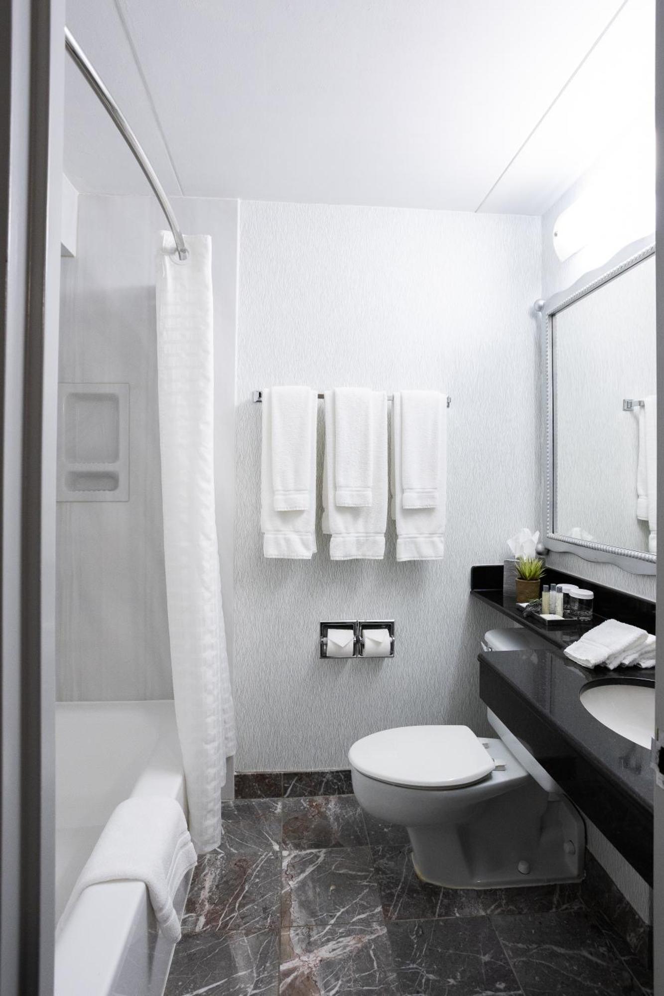 Somerset Inn Troy Εξωτερικό φωτογραφία
